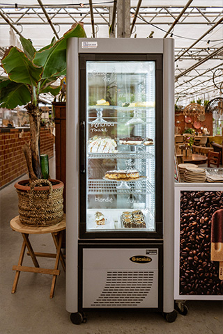 Kas van Kaat – High Tea Kas van Kaat - High Tea